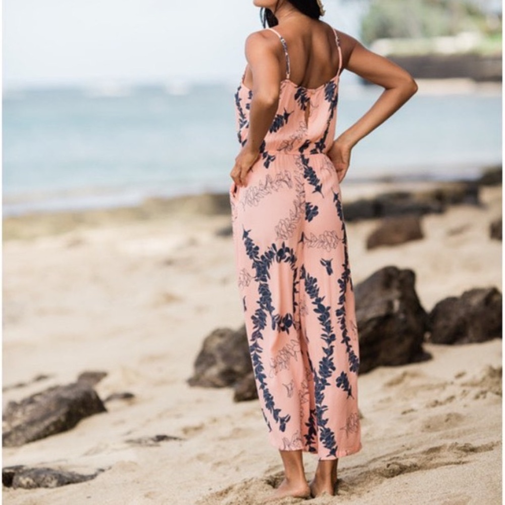 ✨SALE Ava Sky Fighting Eel Floral Lei Jumpsuit XS Women Guava Plumeria - Picture 2 of 7